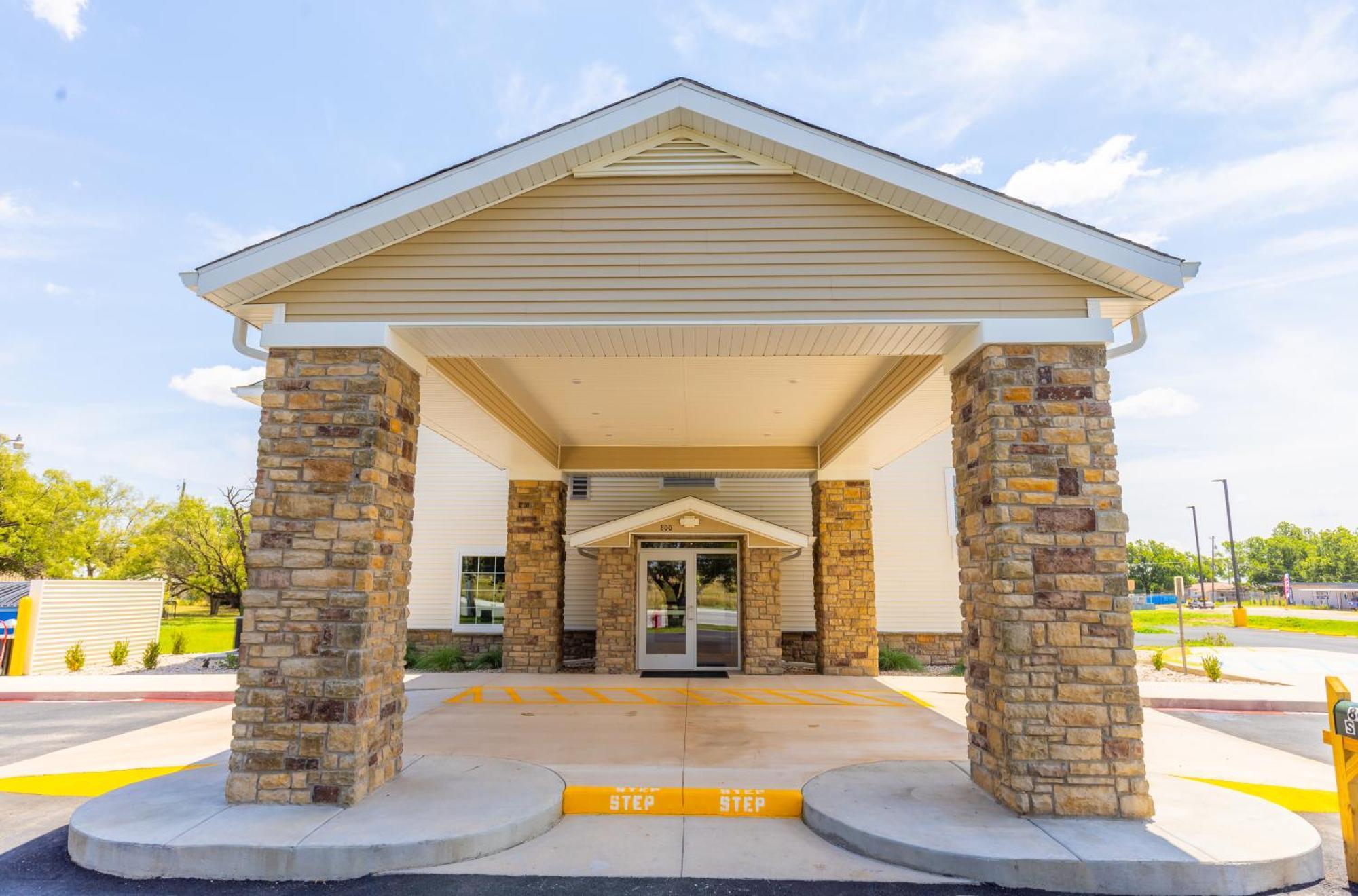 Cobblestone Inn & Suites - Winters Esterno foto