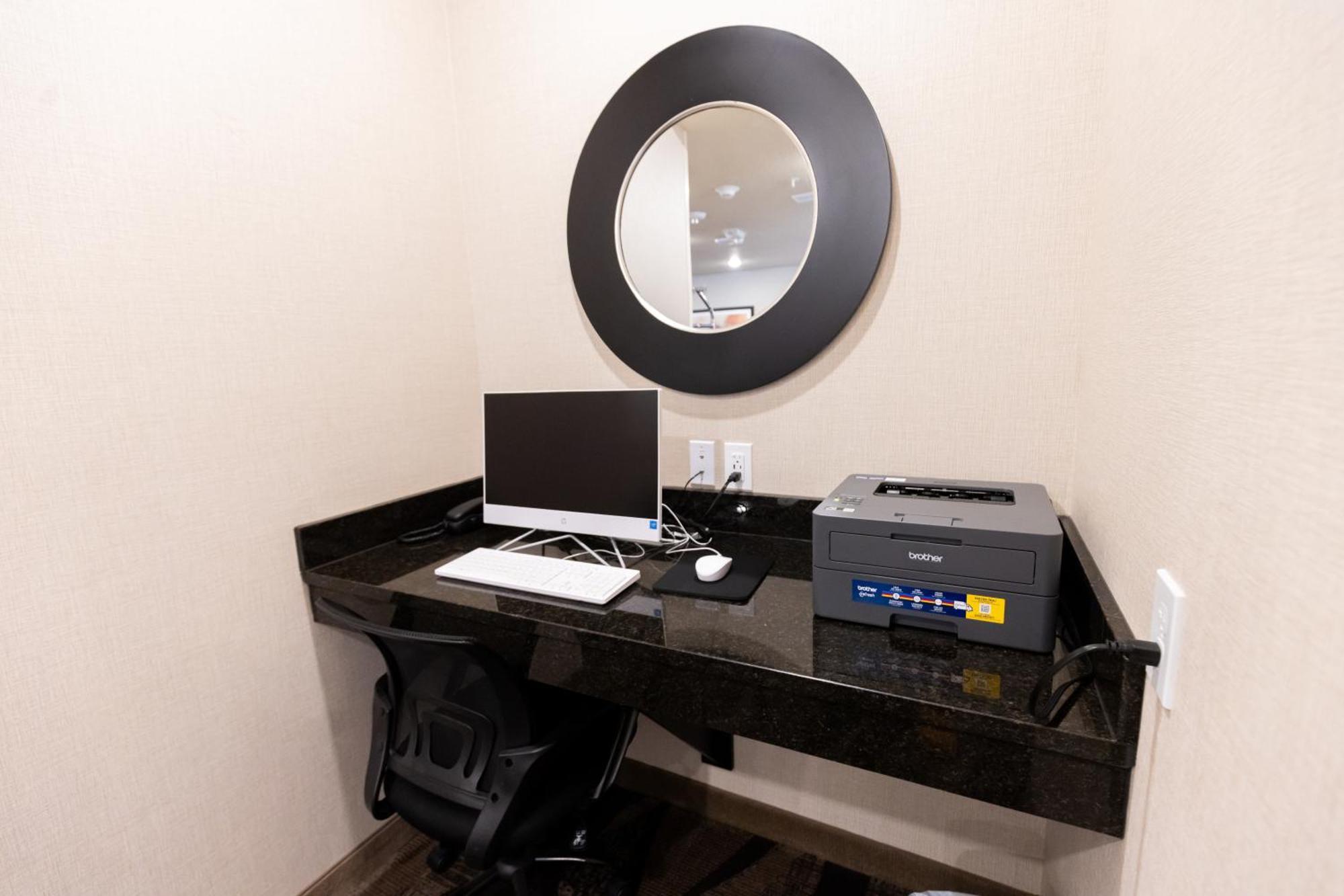 Cobblestone Inn & Suites - Winters Esterno foto