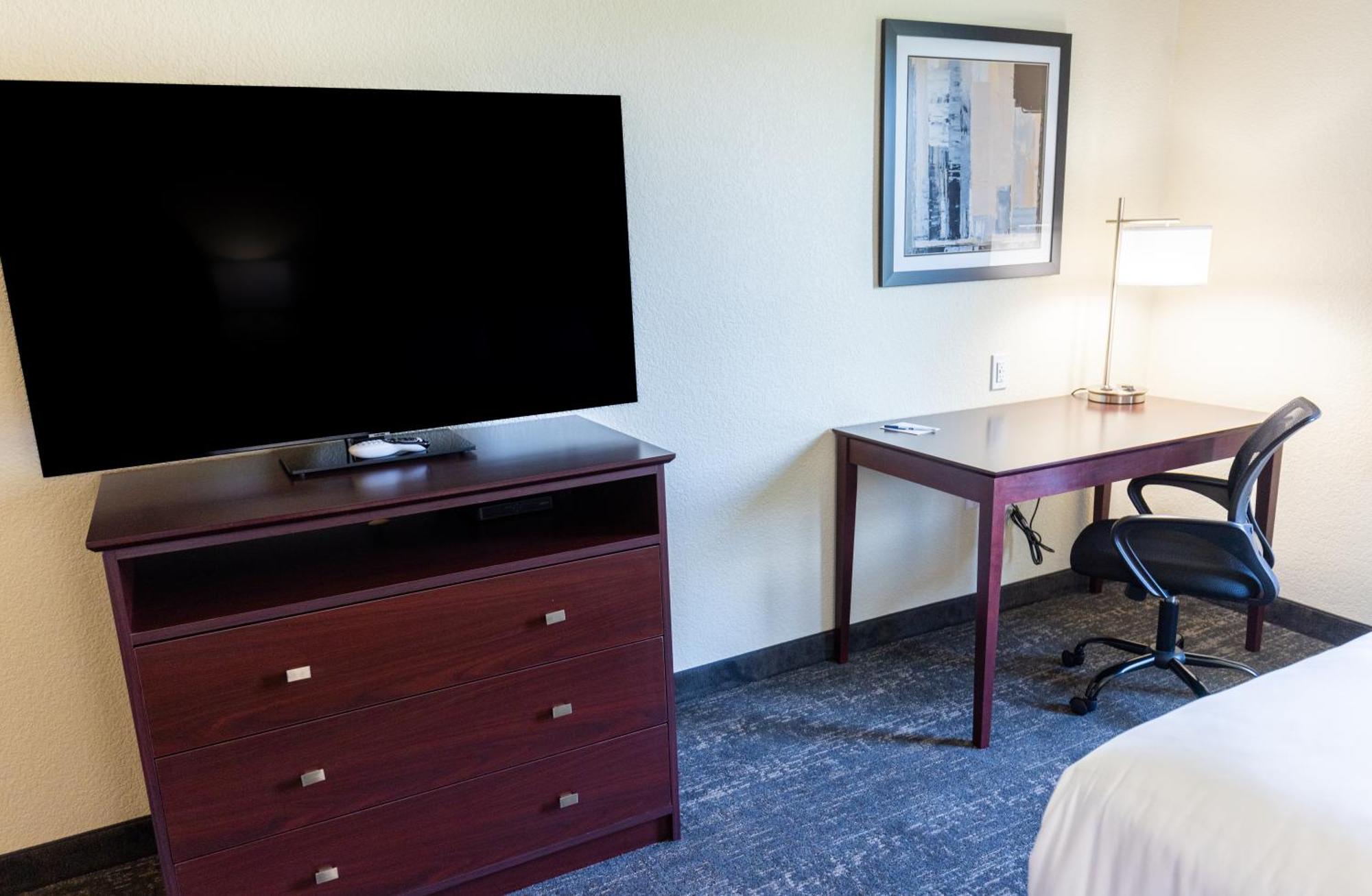Cobblestone Inn & Suites - Winters Esterno foto