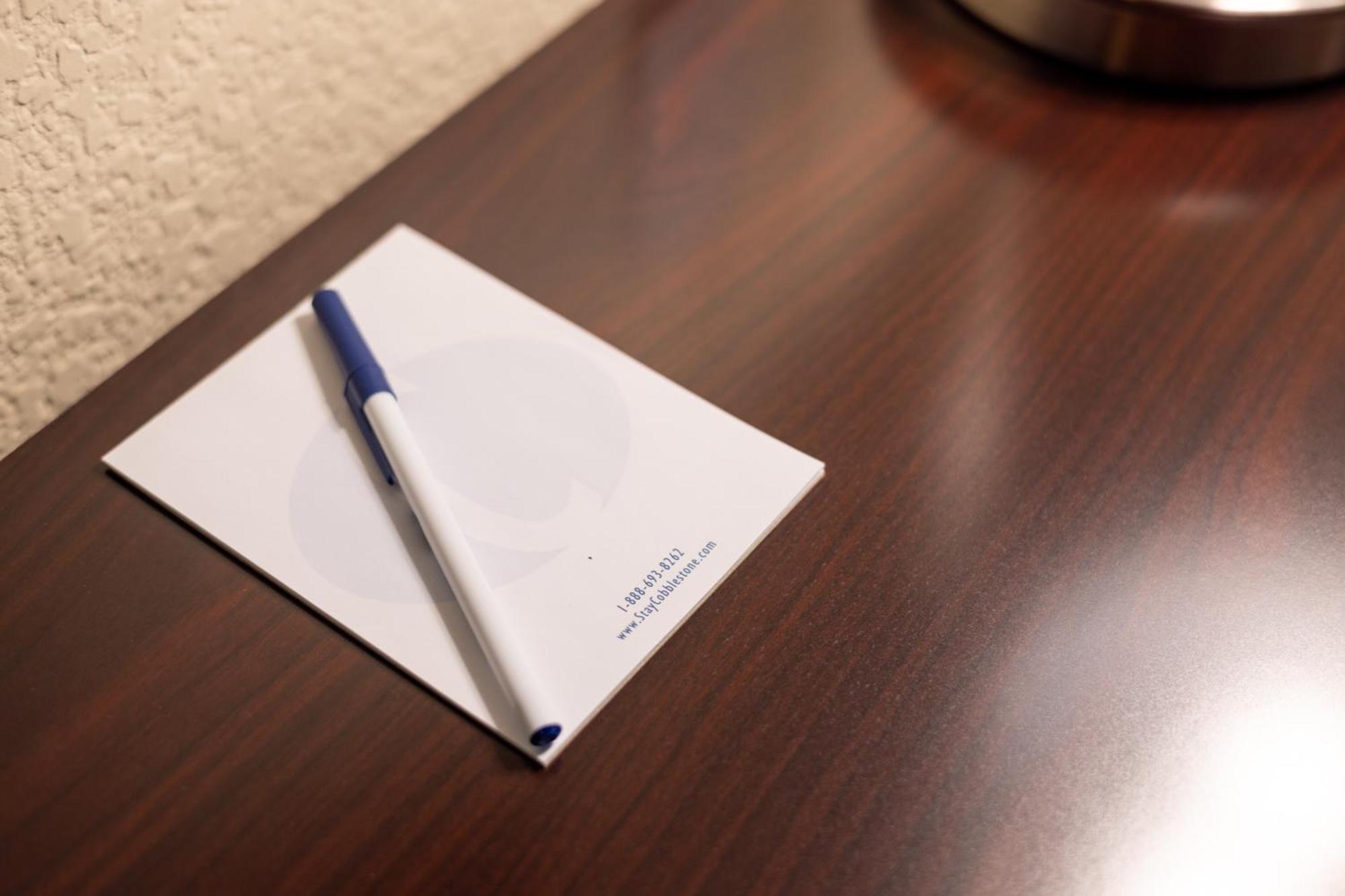 Cobblestone Inn & Suites - Winters Esterno foto