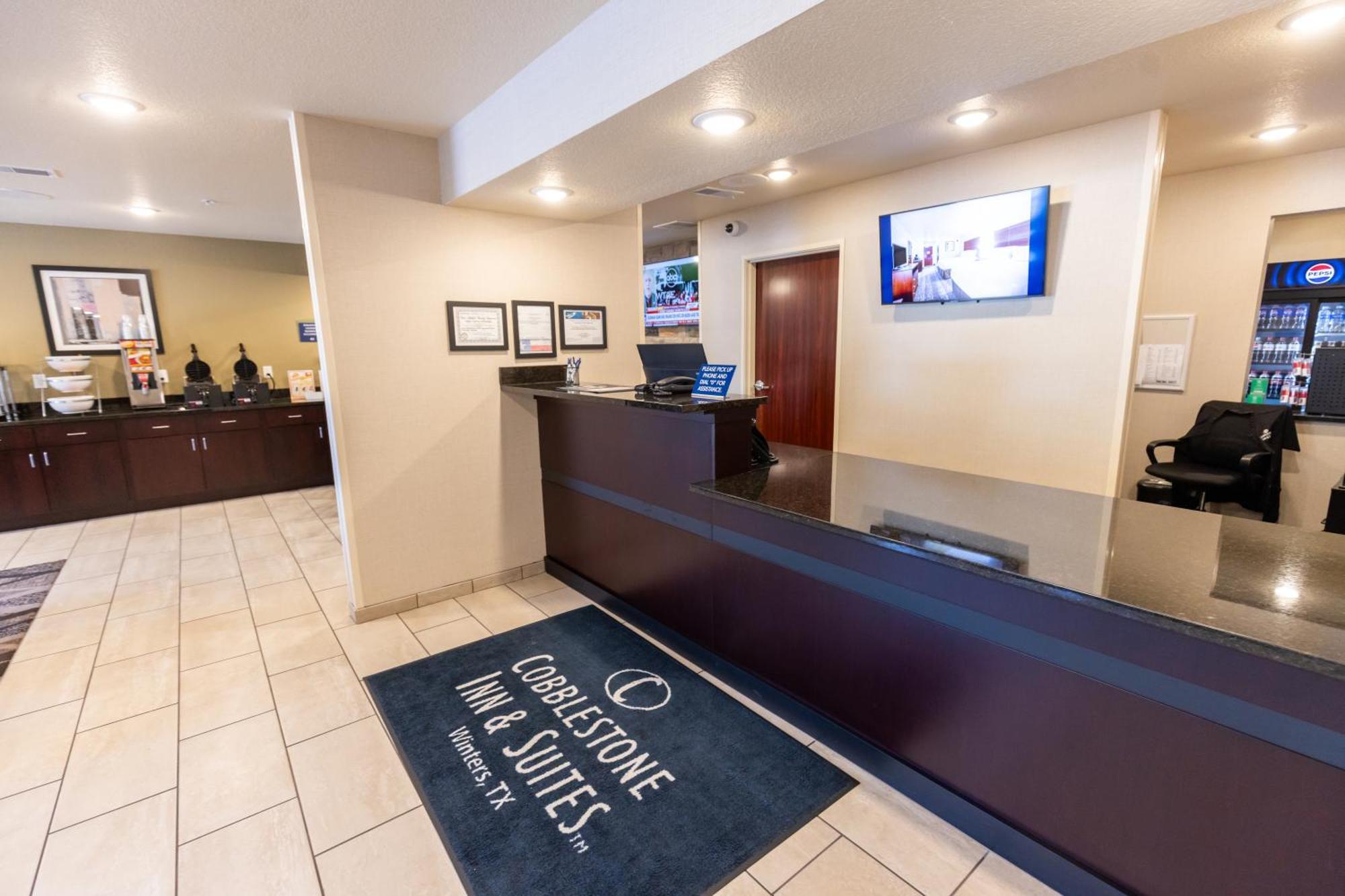 Cobblestone Inn & Suites - Winters Esterno foto