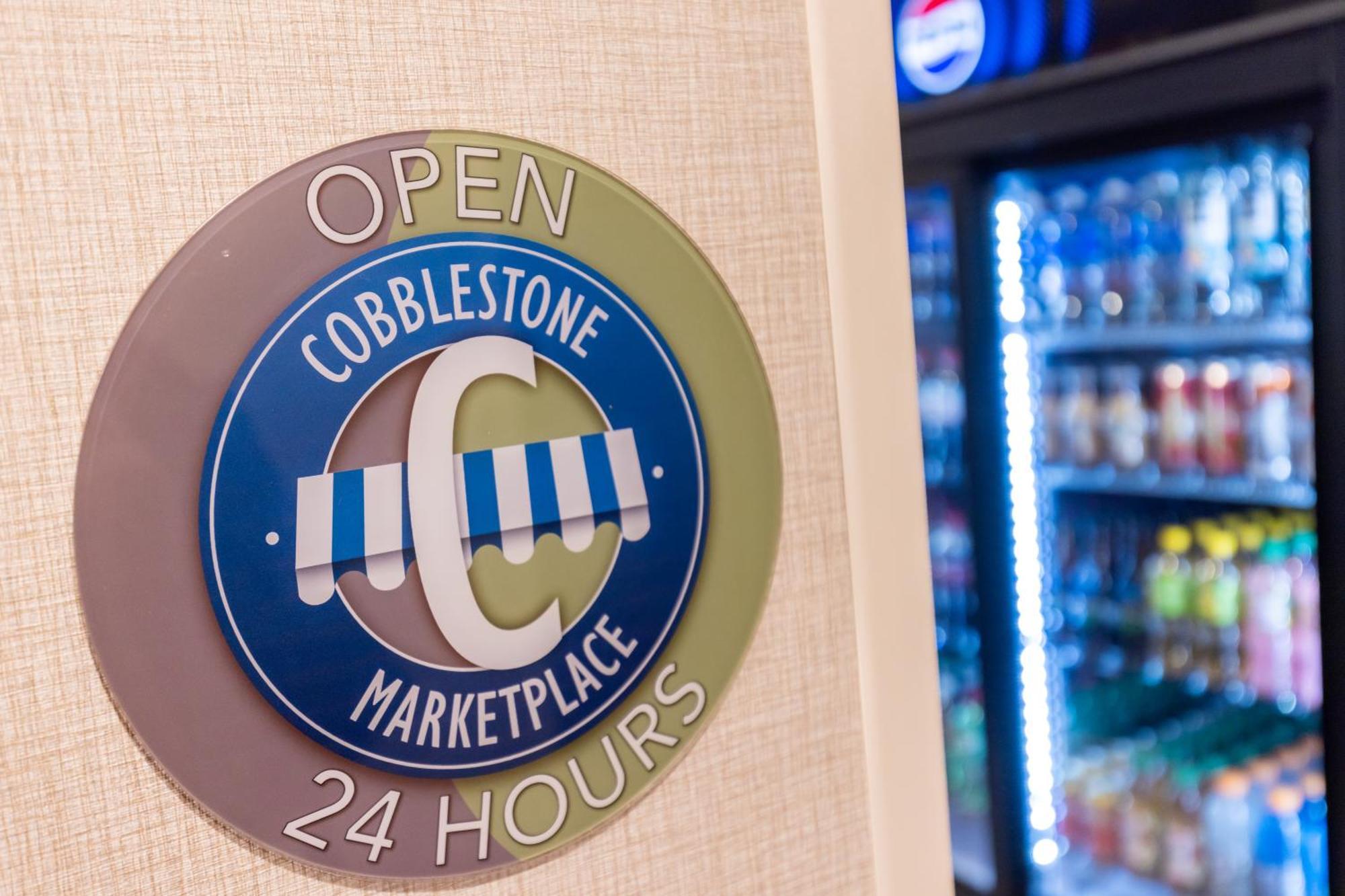 Cobblestone Inn & Suites - Winters Esterno foto